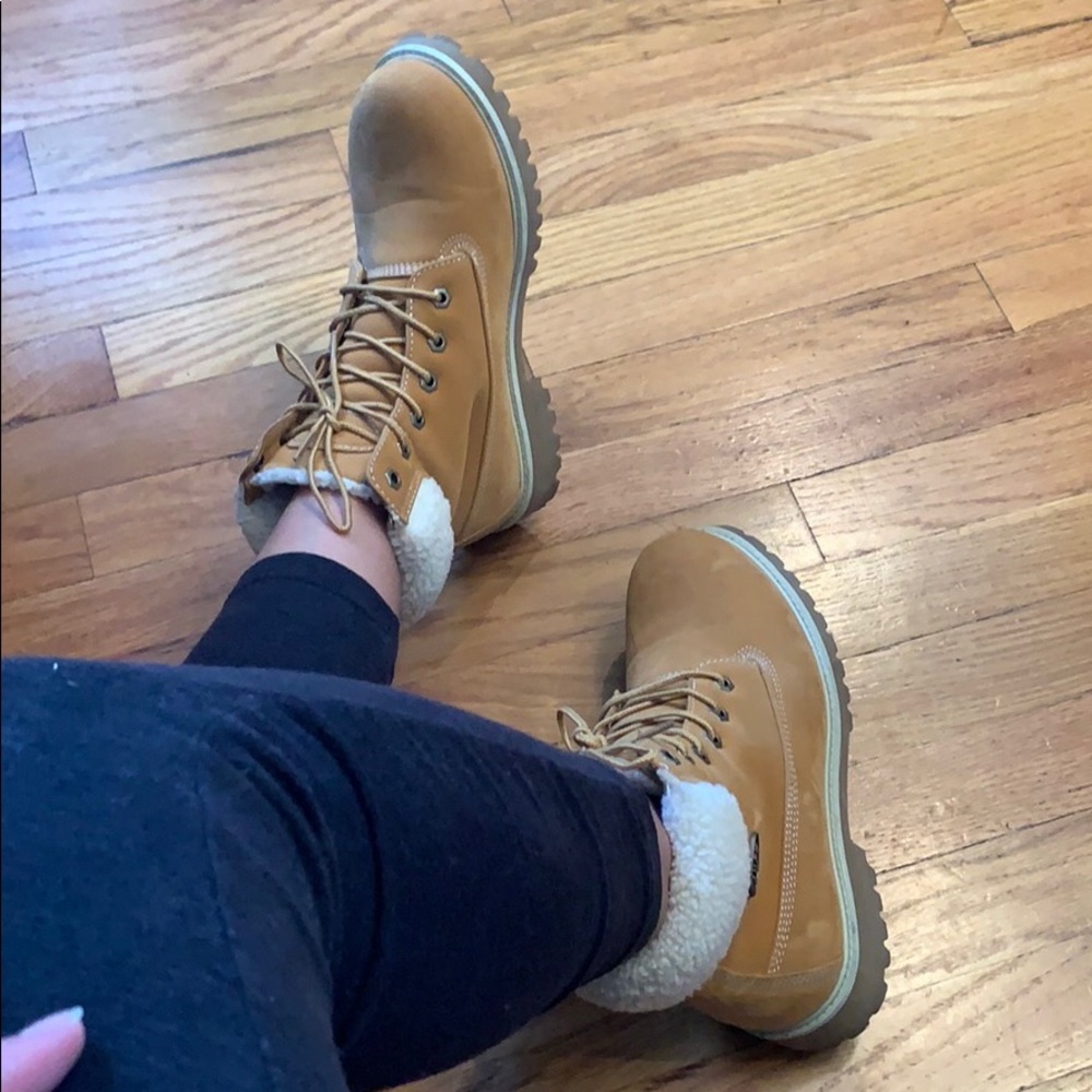 Lugs boots women’s